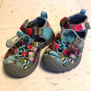 Keen water sandals size 8 rainbow multicolored